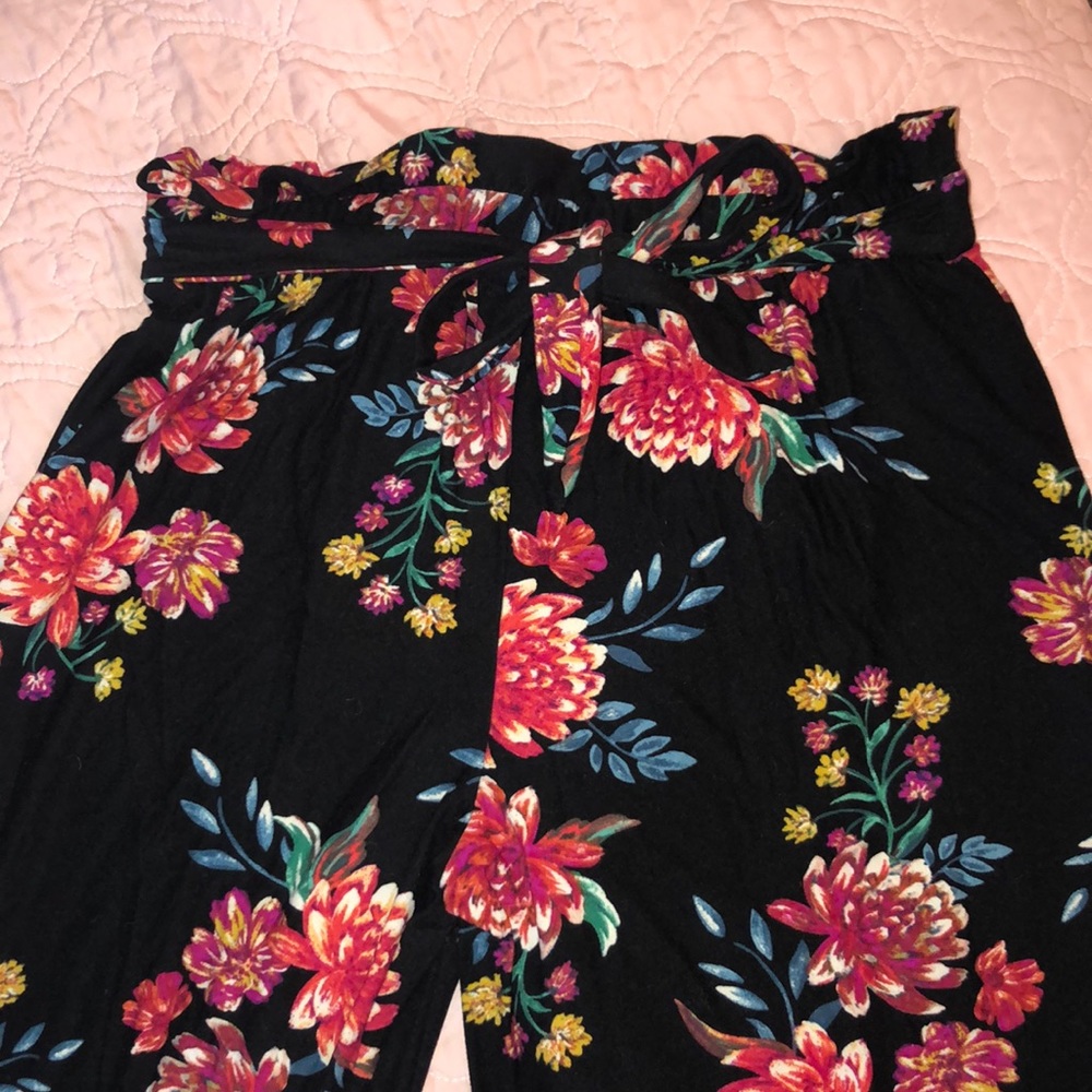 Soft floral pants with paper bag waist